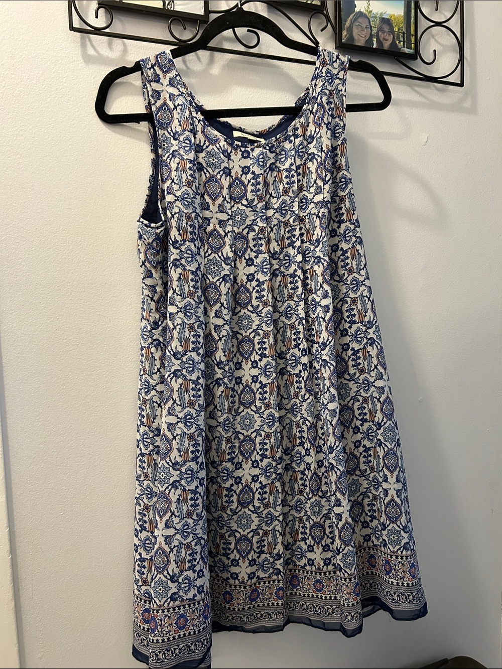 Max Studio Blue and Cream Paisley Print dress